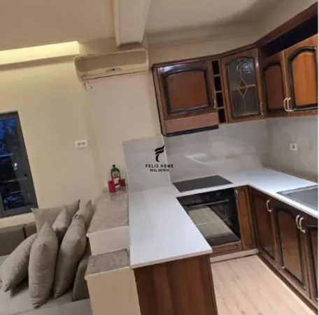 Tirane, jepet me qera apartament 1+1+Ballkon Kati 3, 70 m² 450 € (DON BOSKO)