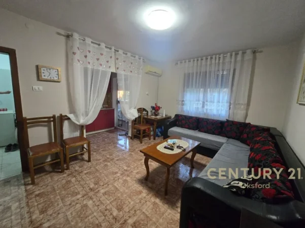 Tirane, jepet me qera apartament 1+1 Kati 3, 60 m² 480 € 