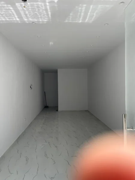 Tirane, shitet ambjent biznesi Kati 0, 40 m² 80.000 € (Don bosko)