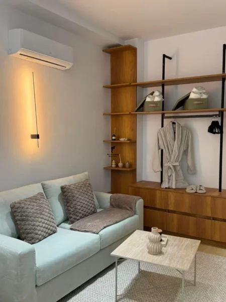 Tirane, jepet me qera garsonier Kati 8, 41 m² 4.200 € (ALI DEMI)