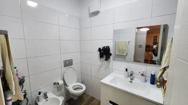 Tirane, shitet apartament 1+1 , 70 m² 135.000 € (Spitali Amerikan 3)