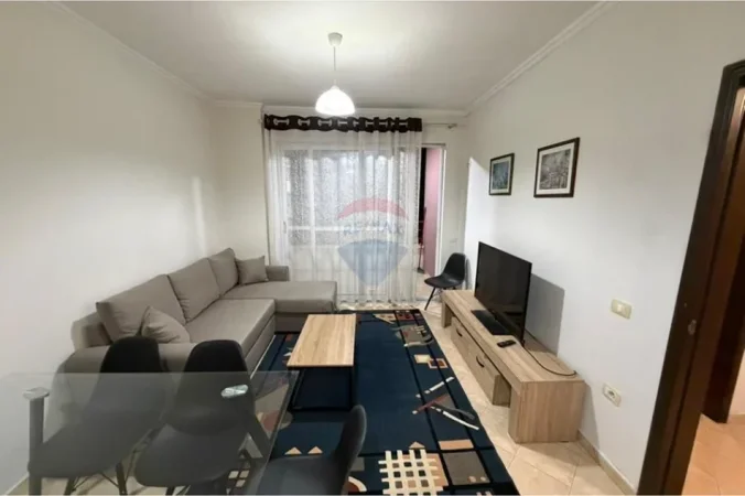 Tirane, jepet me qera apartament Kati 5, 60 m² 400 € 