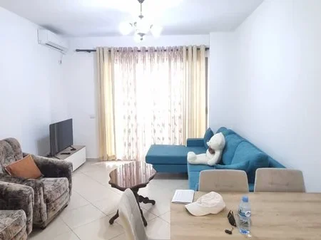 Tirane, jepet me qera apartament 1+1+Ballkon Kati 2, 68 m² 450 € (Unaza e Re)
