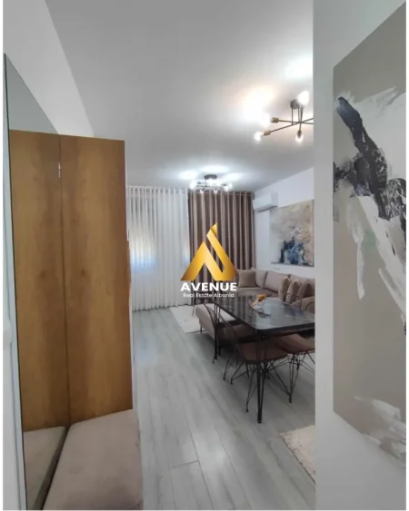 Tirane, jepet me qera apartament 1+1 Kati 1, 60 m² 490 € (konferenca e pezes)