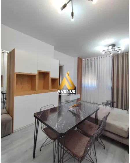 Tirane, jepet me qera apartament 1+1 Kati 1, 60 m² 490 € (konferenca e pezes)