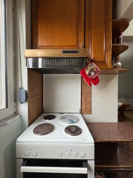 Tirane, jepet me qera apartament 1+1 Kati 2, 70 m² (laprake)