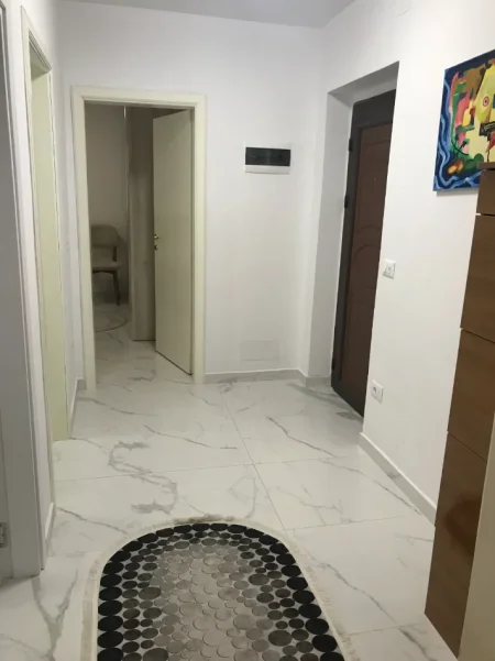 🏡 JEPET APARTAMENT 2+1 ME QERA NE BRRYL, ME CMIMIN 450 MIJE LEKE
