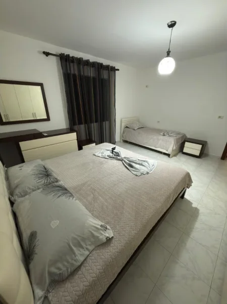 Tirane, jepet me qera apartament 1+1 Kati 1, 65 m² 500 € (ASTIR)