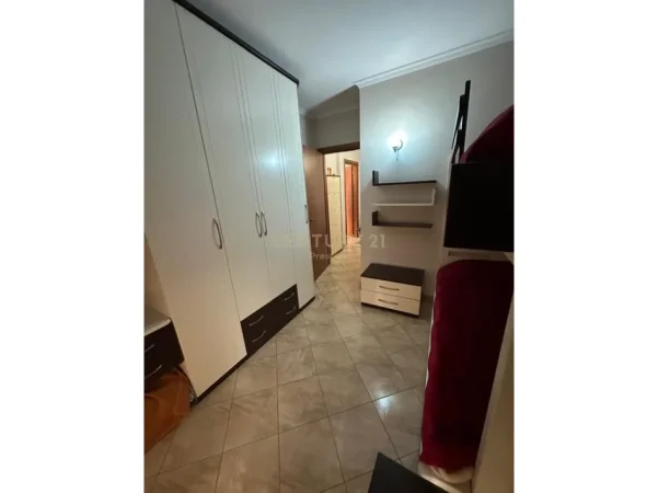Tirane, shes apartament 2+1+Aneks+Ballkon Kati 3, 103 m² 226.000 € (Ambasada Amerikane)