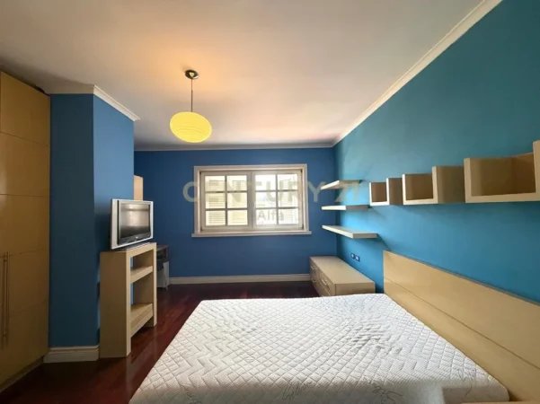 Tirane, shes apartament duplex 3+1+Aneks+Ballkon Kati 8, 225 m² 540.000 € 
