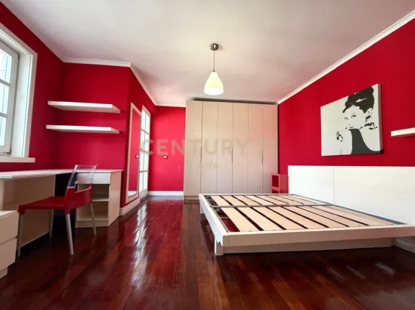 Tirane, shes apartament duplex 3+1+Aneks+Ballkon Kati 8, 225 m² 540.000 € 