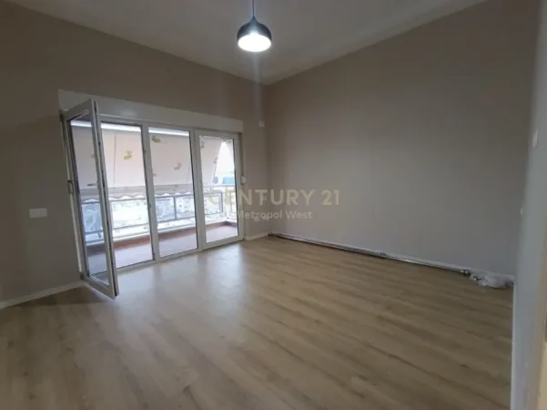 Tirane, shes apartament 2+1+Aneks+Ballkon Kati 8, 91 m² 205.000 € 