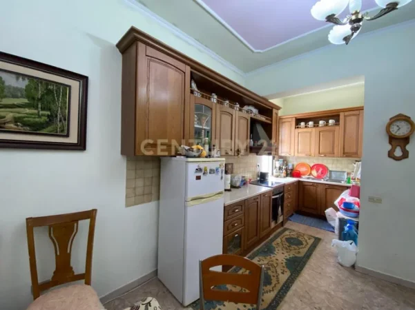Tirane, shes Vile Vile 3 Katshe Kati 3, 400 m² 496.000 € 
