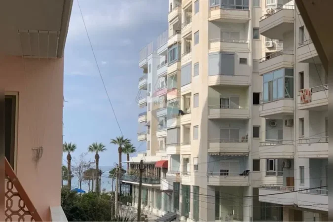 Vlore, shitet apartament 2+1 Kati 2, 129 m² 270.000 € (Lungomare, Vlorë)