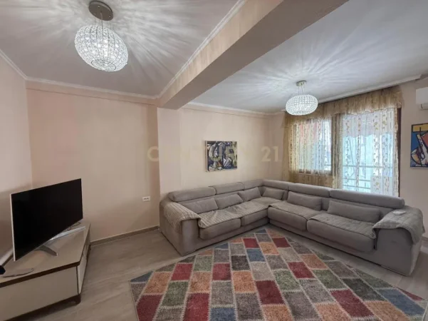 Tirane, shes apartament 1+1+Aneks+Ballkon Kati 7, 87 m² 248.000 € (Bulevardi zogu i pare)