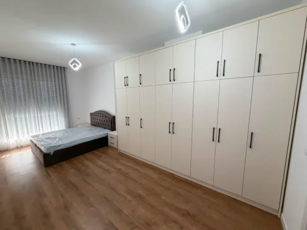 Tirane, jepet me qera apartament 2+1 Kati 3, (5 MAJI)