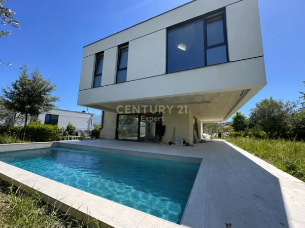 Tirane, shes Vile Vile 3 Katshe Kati 3, 575 m² 
