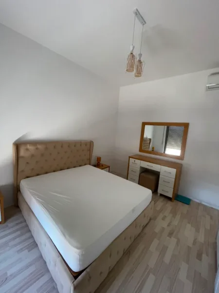 Tirane, jepet me qera apartament 2+1+Ballkon Kati 7, 128 m² 1.200 € (Kompleksi Delijorgji)
