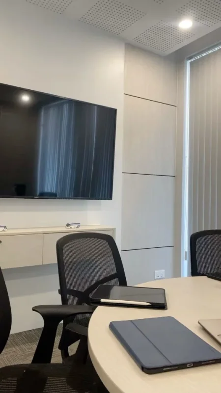 Tirane, jepet me qera zyre Kati 1, 50 m² 400 € (TEODOR KEKO)