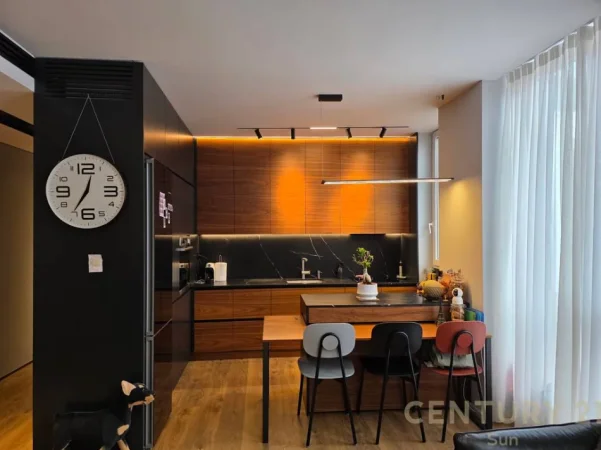 Tirane, shes apartament 2+1+Aneks+Ballkon Kati 5, 100 m² 250.000 € 