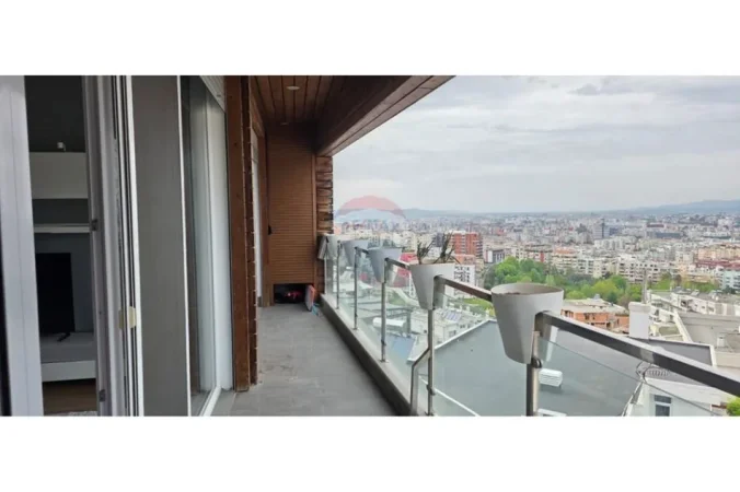 Jepet me qira apartament 2+1+2 tek Kopshti Botanik, Tirane