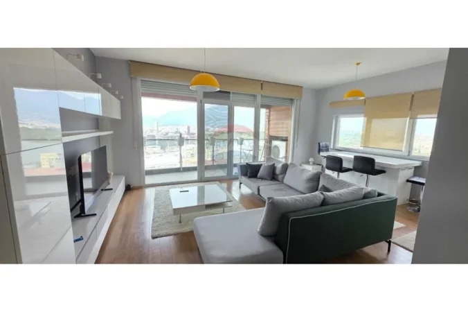 Jepet me qira apartament 2+1+2 tek Kopshti Botanik, Tirane