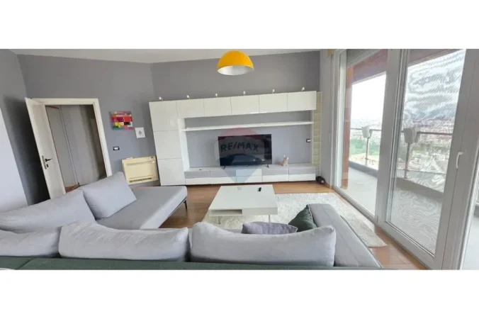 Jepet me qira apartament 2+1+2 tek Kopshti Botanik, Tirane