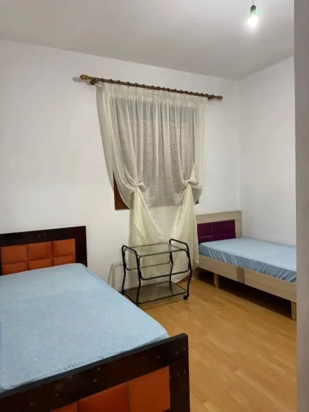 Tirane, jepet me qera apartament 2+1+Ballkon Kati 3, 600 € (Rruga Vision Plus Don Bosko)