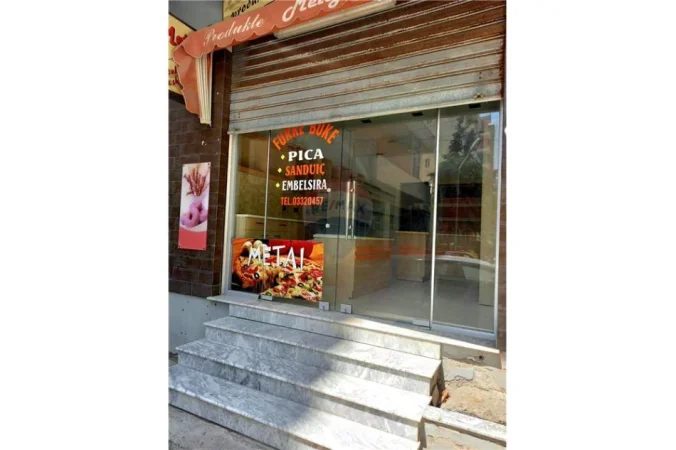 Vlore - Lungomare, shitet ambjent biznesi Kati 0, 65 m² 120.000 € (Lungomare, Vlorë)
