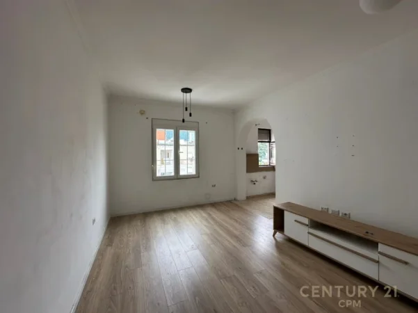 Tirane, shes apartament 1+1+Aneks+Ballkon Kati 5, 69 m² 150.000 € 