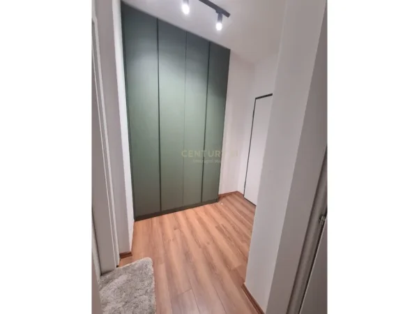 Tirane, jepet me qera apartament 1+1 Kati 3, 70 m² 700 € (Ambasada amerikane mihal grameno)