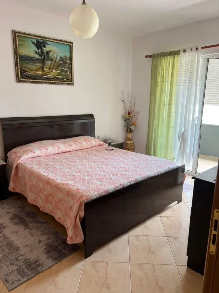 Tirane, jepet me qera apartament 2+1 Kati 7, 85 m² 550 € (CASA ITALIA)