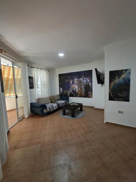 Tirane, shitet apartament 3+1+Aneks+Ballkon Kati 1, 135 m² 185.000 € (YZBERISHT)