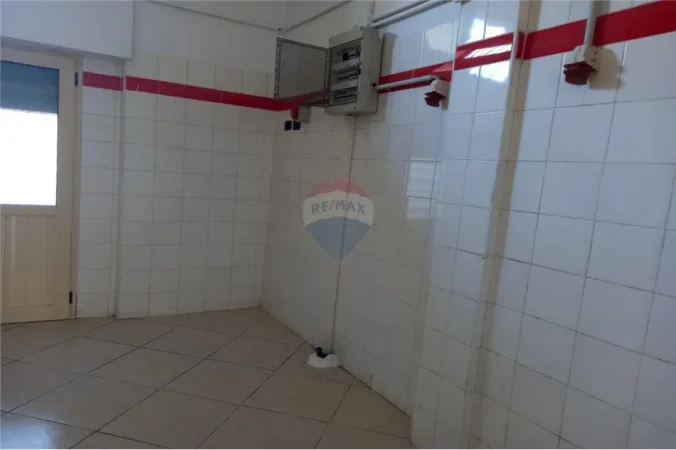 Vlore, shitet dyqan Kati 0, 120.000 € 