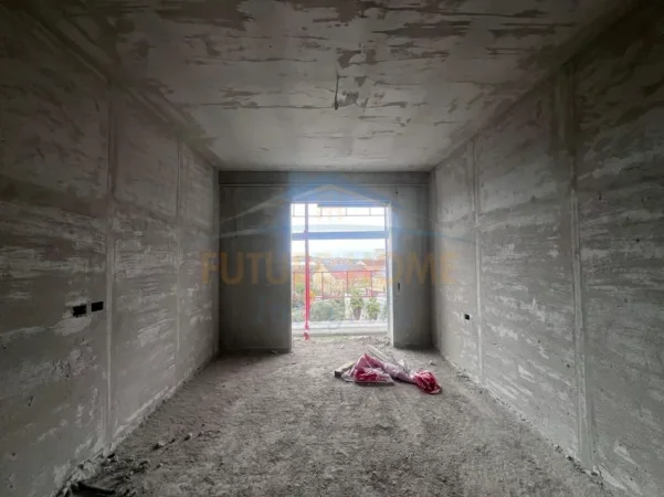 Tirane, shes apartament 2+1+Ballkon Kati 5, 116 m² 197.000 € (Rezidenca Porcelan 3)