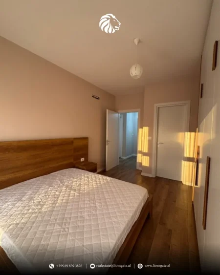 Tirane, jap me qera apartament , 90 m² 550 € 