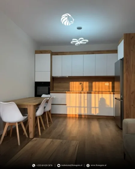 Tirane, jap me qera apartament , 90 m² 550 € 