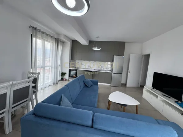 Tirane, jepet me qera apartament 2+1 Kati 9, 120 m² 700 € (Qsut)