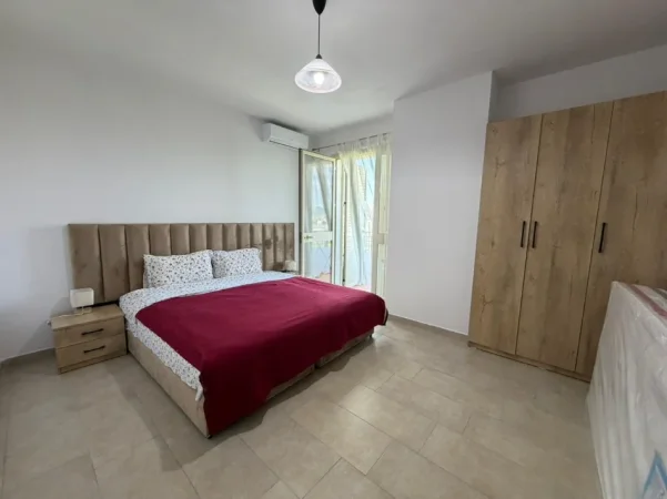 Durres Plazh, jap me qera apartament 1+1 Kati 5, 400 € (Plepa durres)