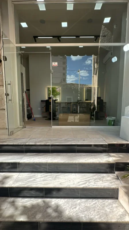 Tirane, shitet apartament Studio Kati 0, 24 m² (Rruga e Barrikadave)