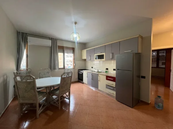 Tirane, shitet apartament 2+1+Ballkon Kati 4, 120 m² (Astiri / Tek Artisti)