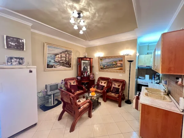 Golem, shitet apartament 2+1+Ballkon Kati 4, 69 m² 100.000 € (rruga gjuzeve)
