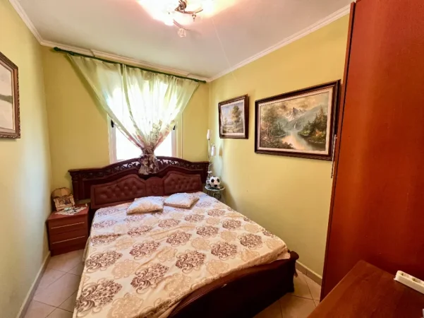 Golem, shitet apartament 2+1+Ballkon Kati 4, 69 m² 100.000 € (rruga gjuzeve)