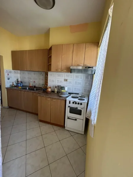 Durres, shitet apartament 2+1 Kati 5, 75 m² 93.000 € (ish rajoni)