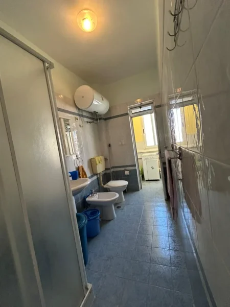 Durres, shitet apartament 2+1 Kati 5, 75 m² 93.000 € (ish rajoni)
