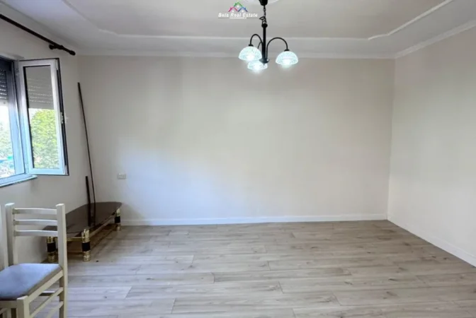 Tirane, shitet apartament 1+1 Kati 2, 58 m² 121.000 € (Rruga Irfan Tomini)