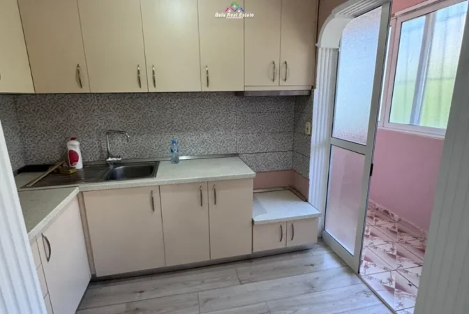 Tirane, shitet apartament 1+1 Kati 2, 58 m² 121.000 € (Rruga Irfan Tomini)