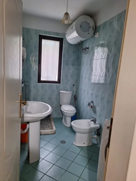 Tirane, shitet apartament 2+1 Kati 1, 91 m² 160.000 € (Ali Demi)