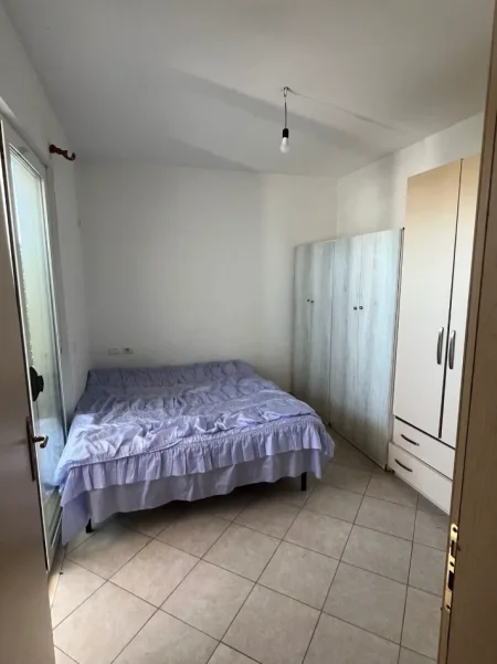 Tirane, jepet me qera apartament 2+1 Kati 7, 50 m² 350 € (Unaza e Re)