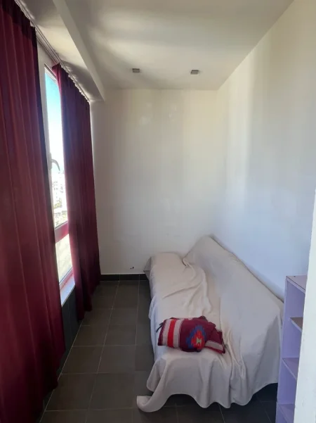 Tirane, jepet me qera apartament 2+1 Kati 7, 50 m² 350 € (Unaza e Re)